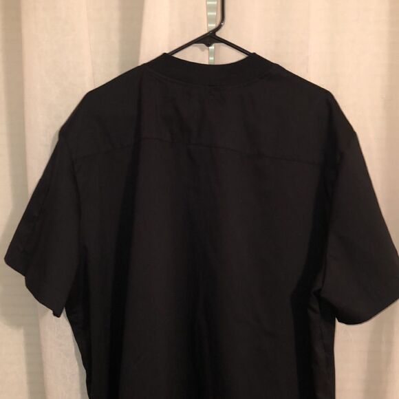 Uniform Advantage 2X Black Three Snap Front Short Sleeve Uniform Top - Picture 4 of 10